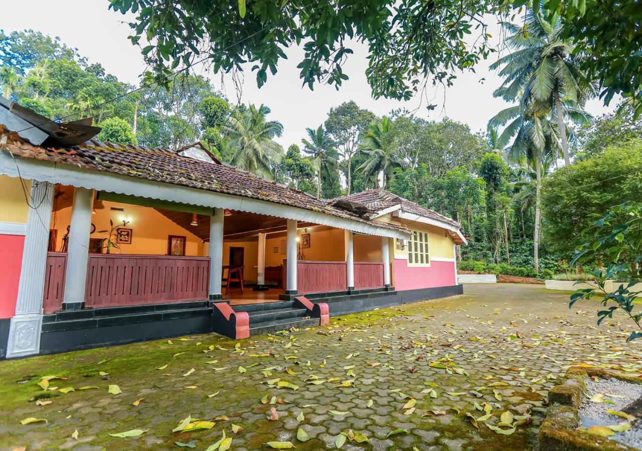 Chandragiri Wayanad Pool Bungalow By Voye Homes Vaduvanchal ภายนอก รูปภาพ