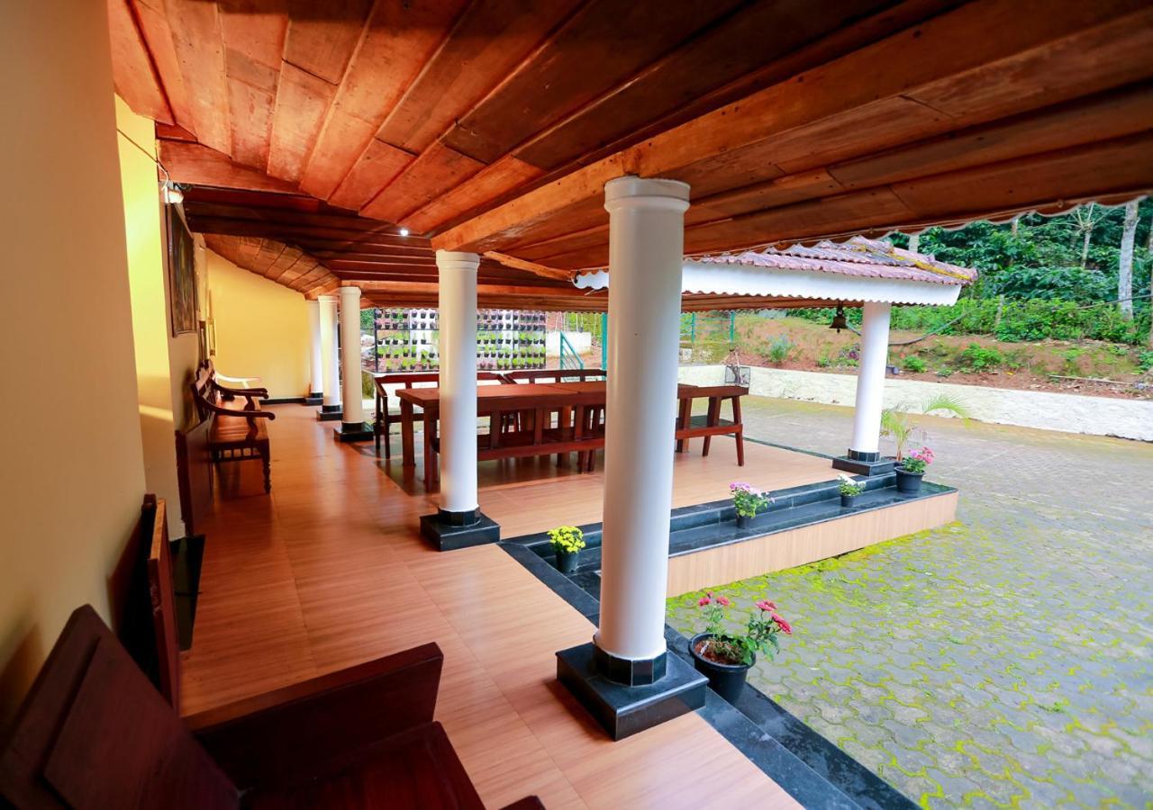 Chandragiri Wayanad Pool Bungalow By Voye Homes Vaduvanchal ภายนอก รูปภาพ