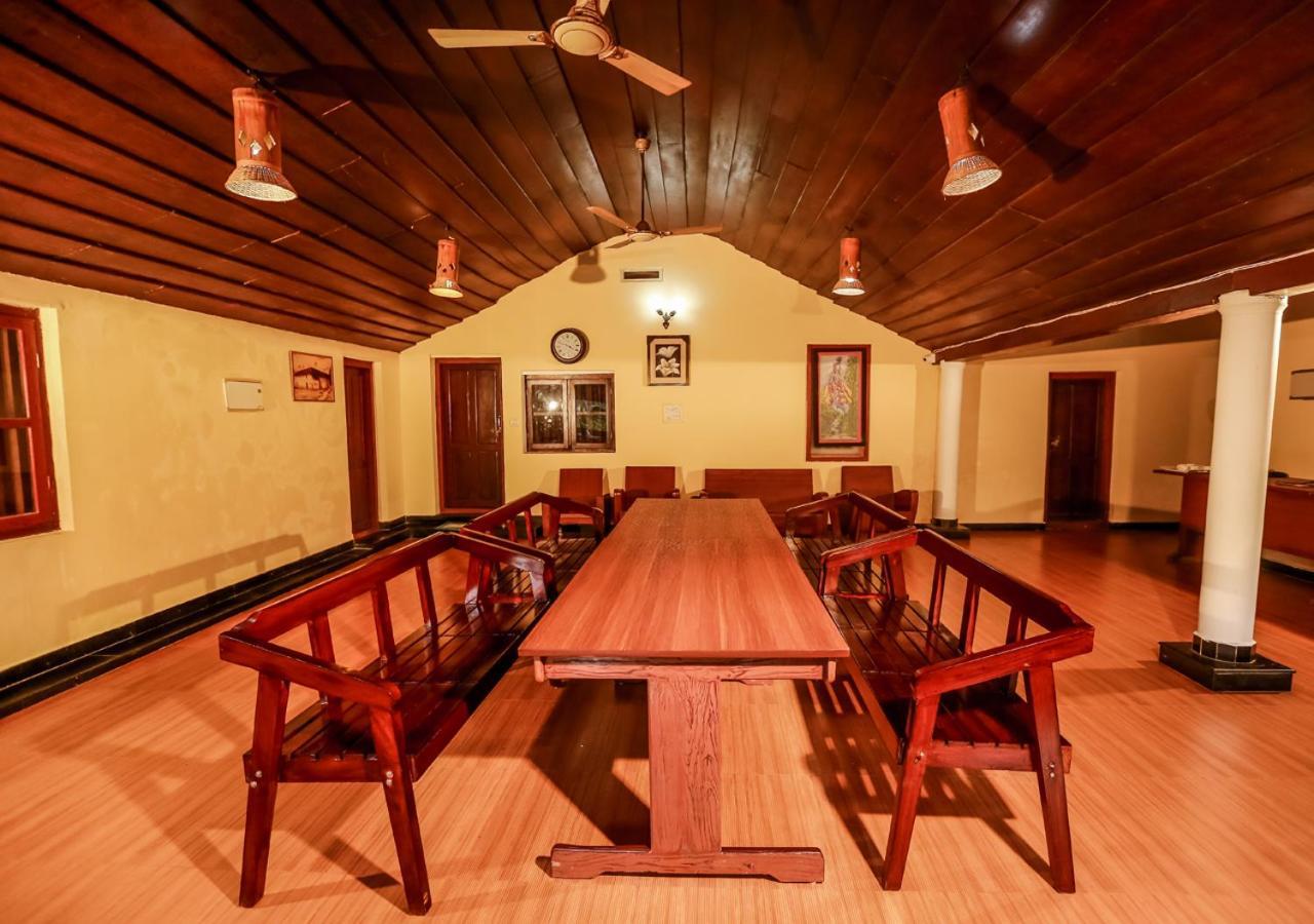Chandragiri Wayanad Pool Bungalow By Voye Homes Vaduvanchal ภายนอก รูปภาพ